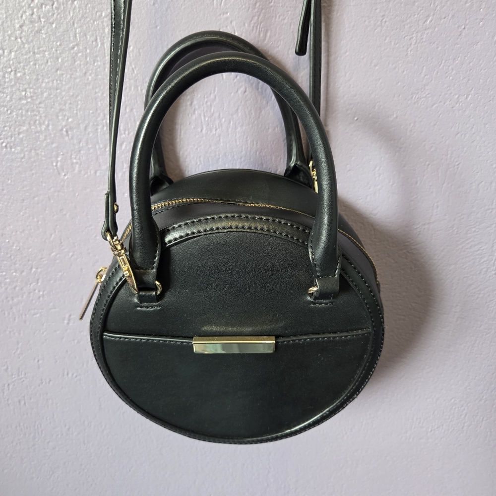 A New Day Round Crossbody Bag - Picture 4 of 13